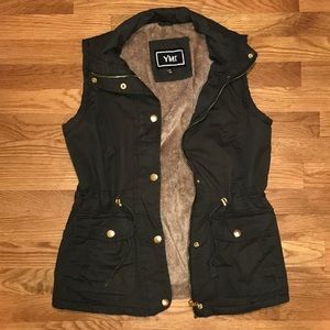 Army green faux fur lined vest with removable hood